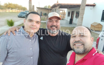 Alejandro González comparte charla con figuras destacadas de la ganadería en Sonora